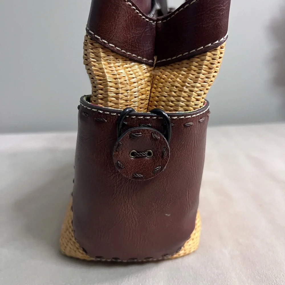 🤎✨ Fossil Woven Straw & Leather Satchel 👜🌾 Key Charm • Crossbody Strap